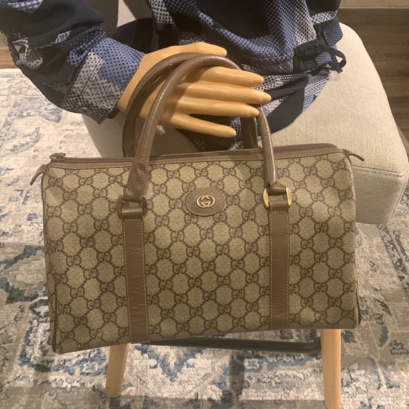 Handbags - Gucci GG Supreme Boston Bag 💼 💕